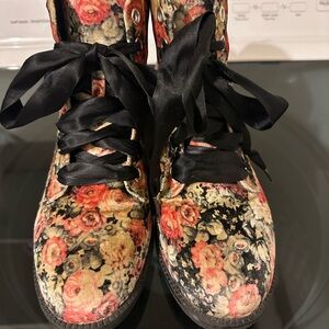 Dirty Laundry velvet, floral boots.